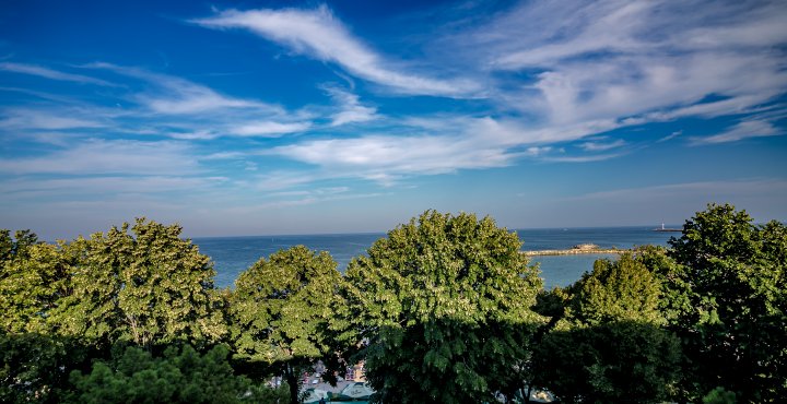 Cazare in Mangalia pe litoralul romanesc - vedere la mare