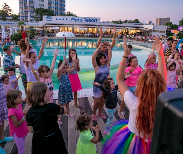 distractie la all inclusive distractie la all inclusive