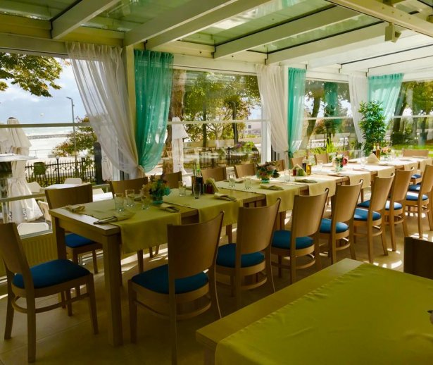 restaurant mangalia hotel mera brise restaurant mangalia hotel mera brise