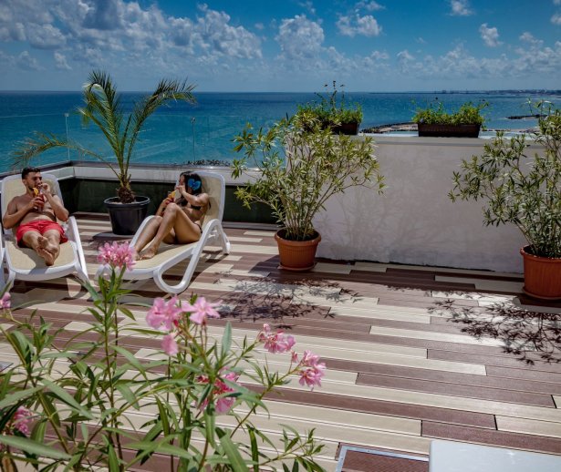 apartament cu jacuzzi la mera la mare apartament cu jacuzzi la mera la mare