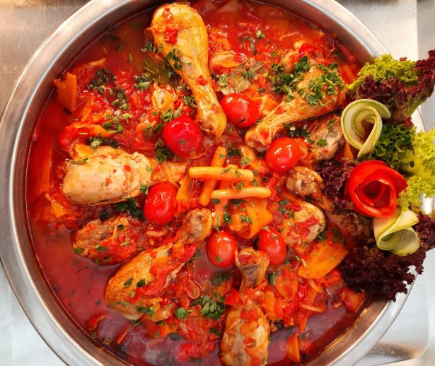 pui cu sos de legume pui cu sos de legume