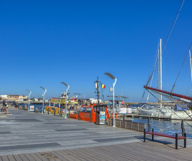 vedere din port mangalia  vedere din port mangalia