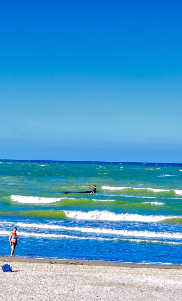 plaja si port mangalia 