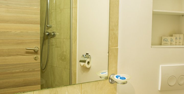 MeraVenus camere000 MeraVenus camere000