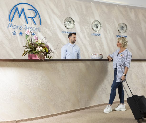 locuri de munca receptioner mera locuri de munca receptioner mera