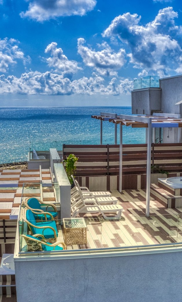 priveliste din apartament cu jacuzzi priveliste din apartament cu jacuzzi