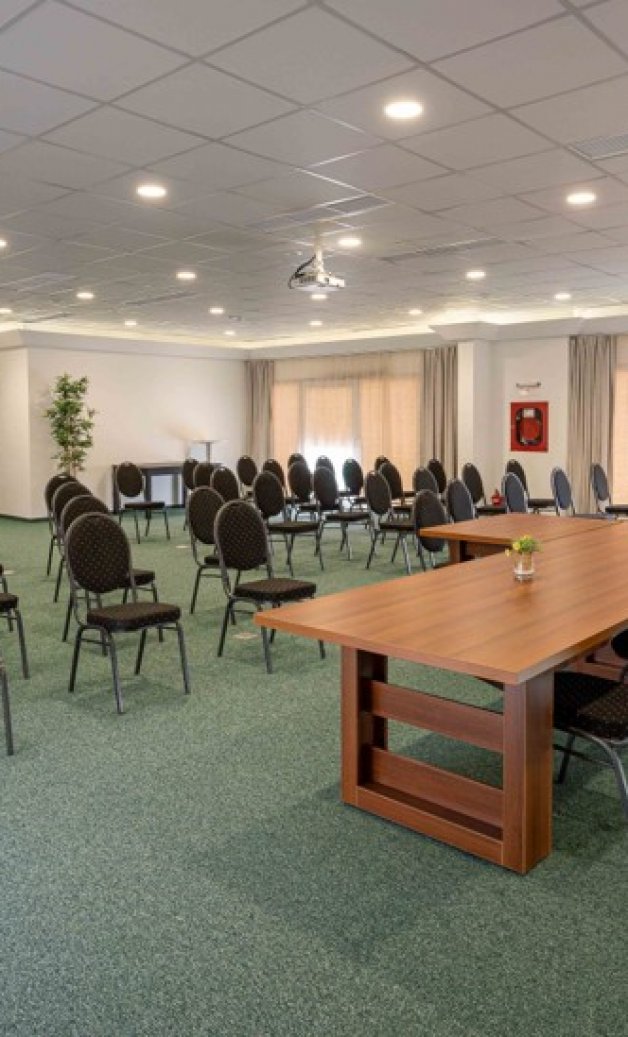 saladeconferinte MeraBrisefacilitati saladeconferinte MeraBrisefacilitati