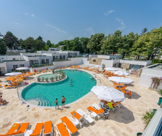 MeraVillasVenus piscinanou MeraVillasVenus piscinanou
