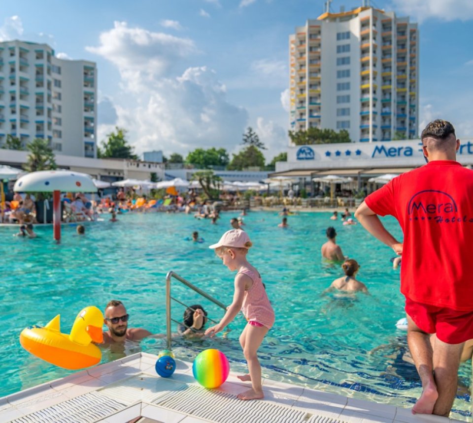 piscinemeraresortvenu piscinemeraresortvenu