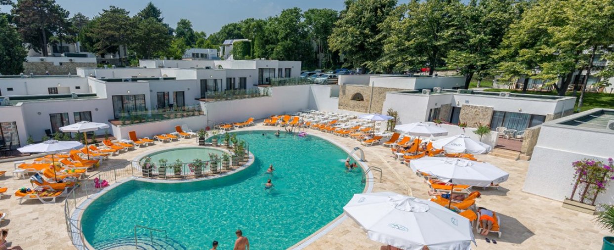 MeraVillasVenus piscinanou MeraVillasVenus piscinanou