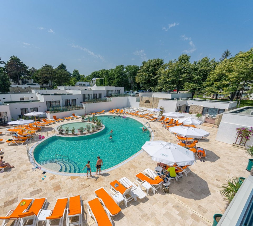 MeraVillasVenus piscinanou MeraVillasVenus piscinanou