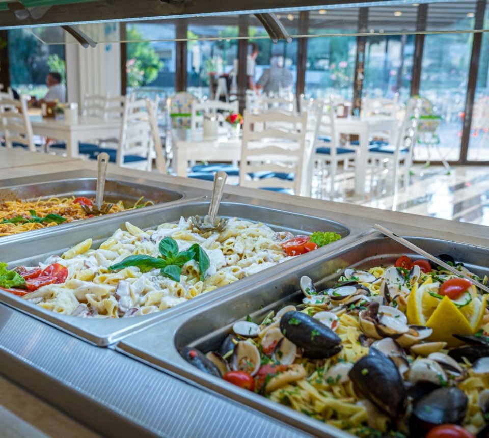 restaurantMeraVillasvenu restaurantMeraVillasvenu