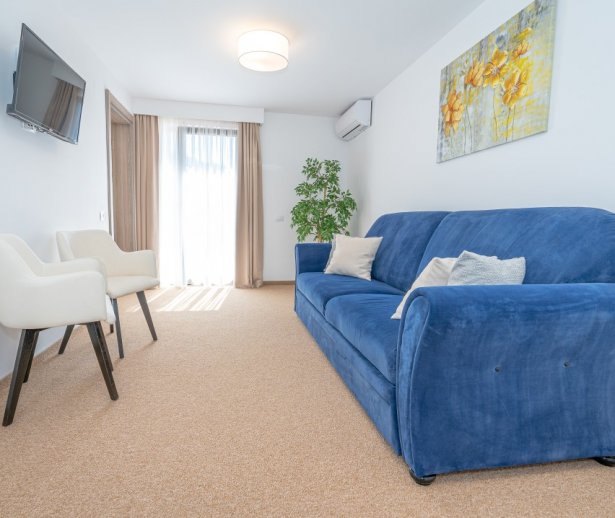 venusallinclusivejuniorsuit venusallinclusivejuniorsuit