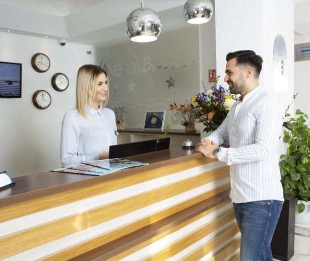 receptiehoteltaxastatiun receptiehoteltaxastatiun