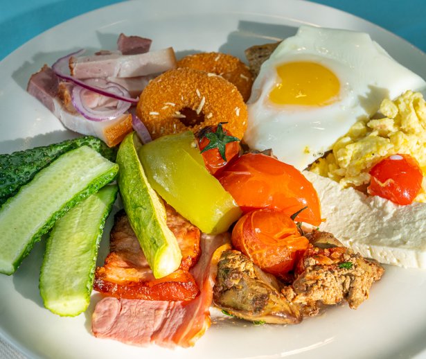 micdejunromanesccuouaochisicastravet micdejunromanesccuouaochisicastravet