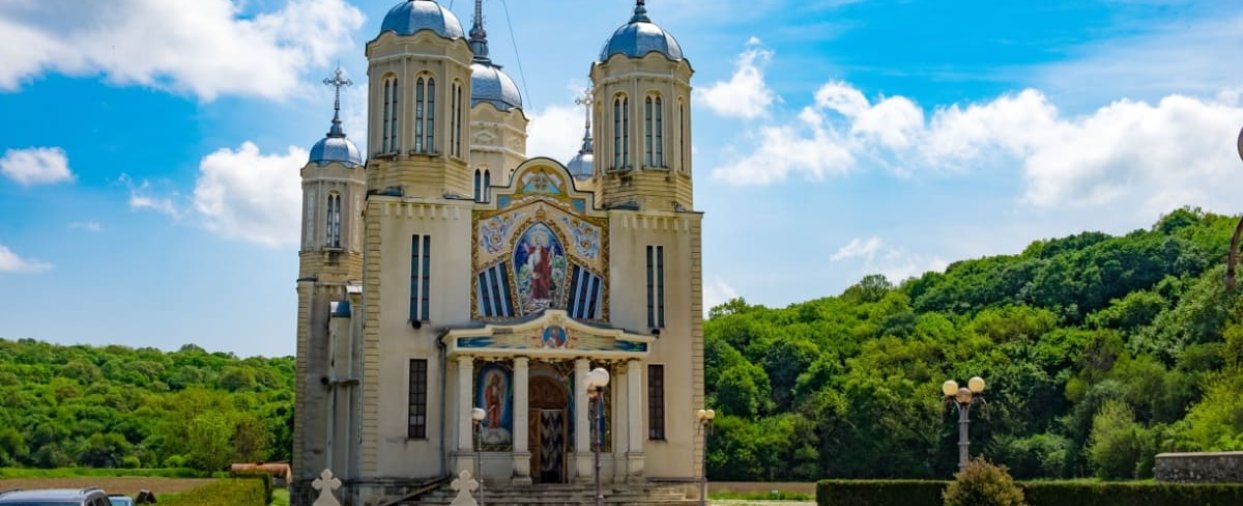 manastireapesterasfantuluiandre manastireapesterasfantuluiandre