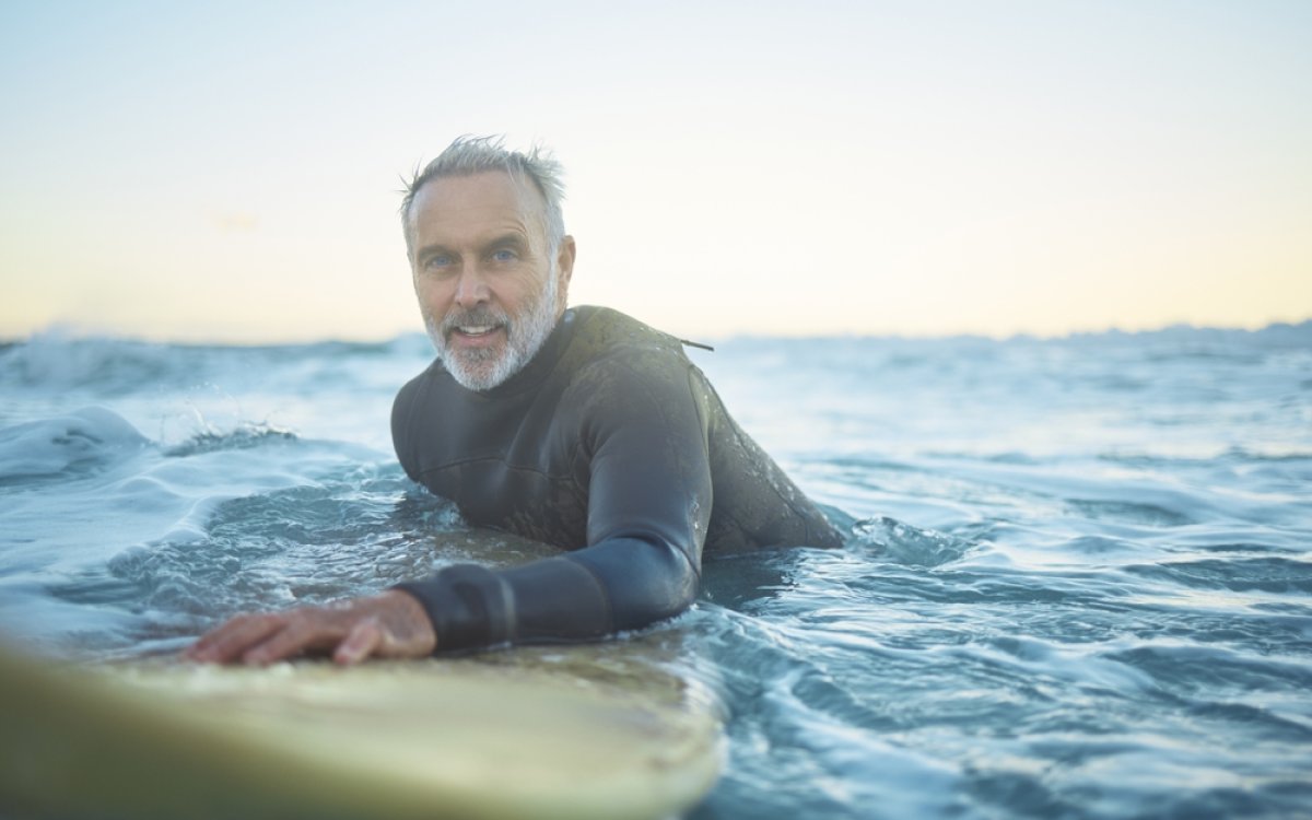 Beneficiile mării pentru seniori: sănătate și relaxare