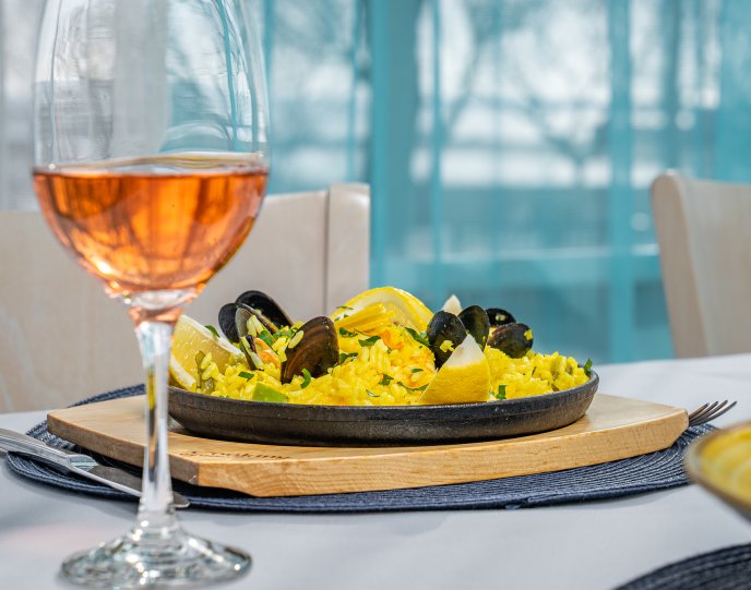 paellacufructedemarealaturideunpahardevinros paellacufructedemarealaturideunpahardevinros