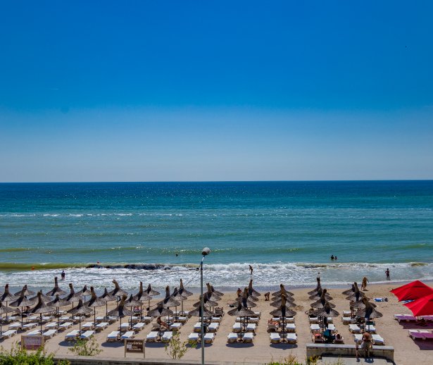 Despre Mera Brise - plaja Despre Mera Brise - plaja