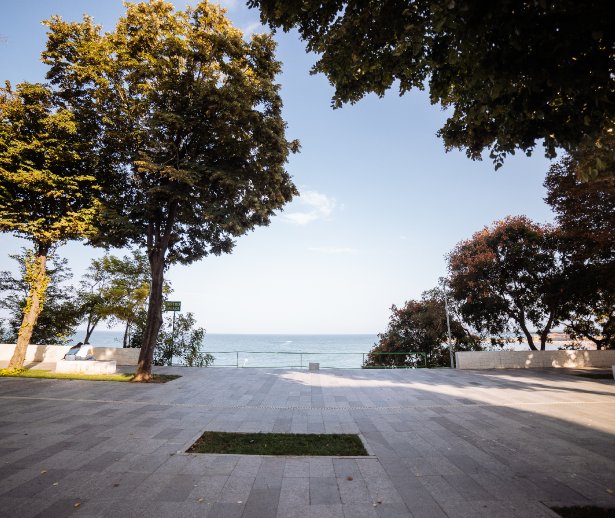 Despre Mera Brise - parc Despre Mera Brise - parc