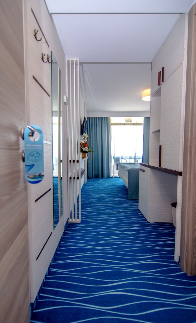 Cazare Cap Aurora - Camera Dubla Standard - vedere hol Cazare Cap Aurora - Camera Dubla Standard - vedere hol