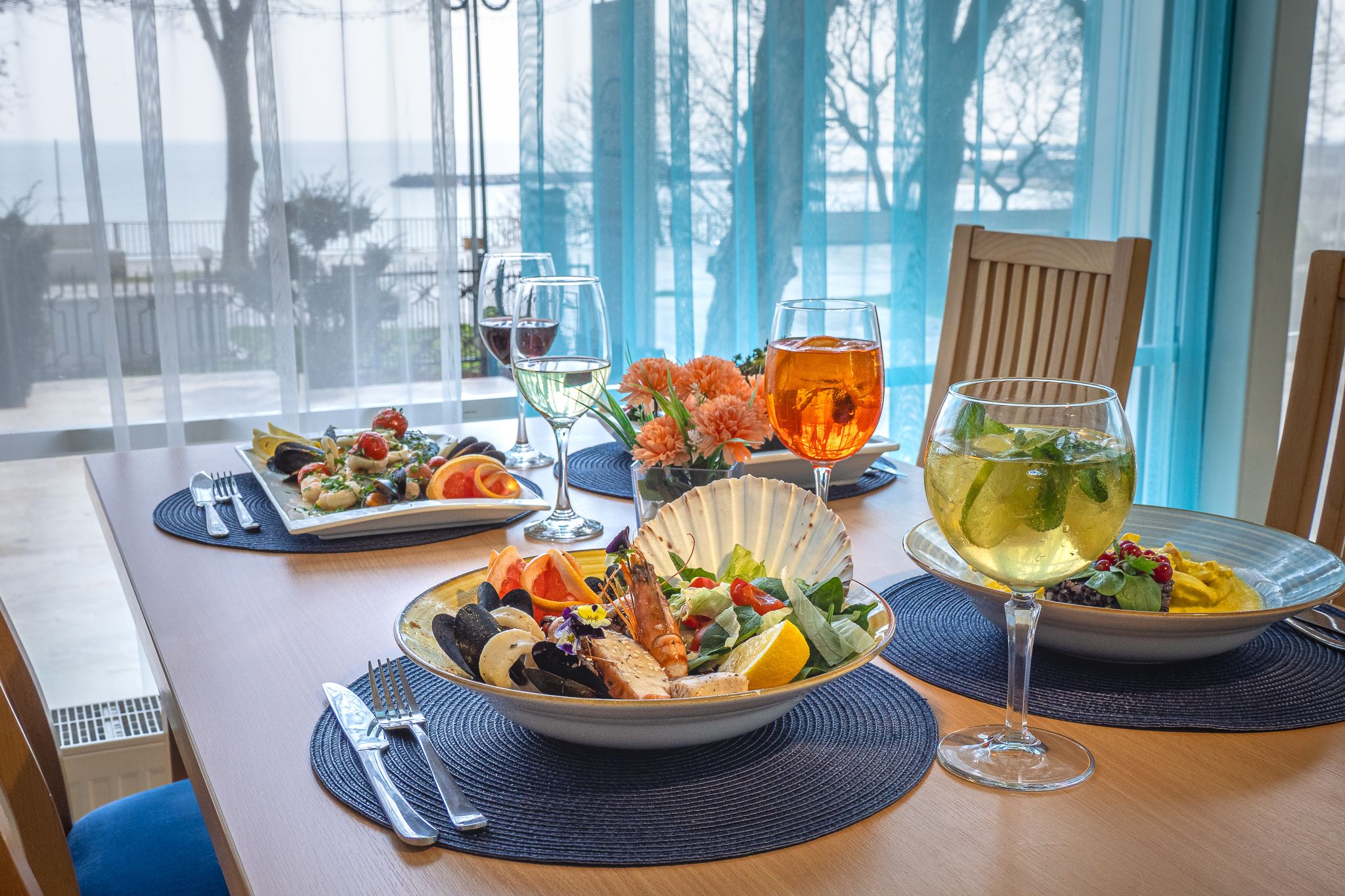  masa la restaurant Mera Brise