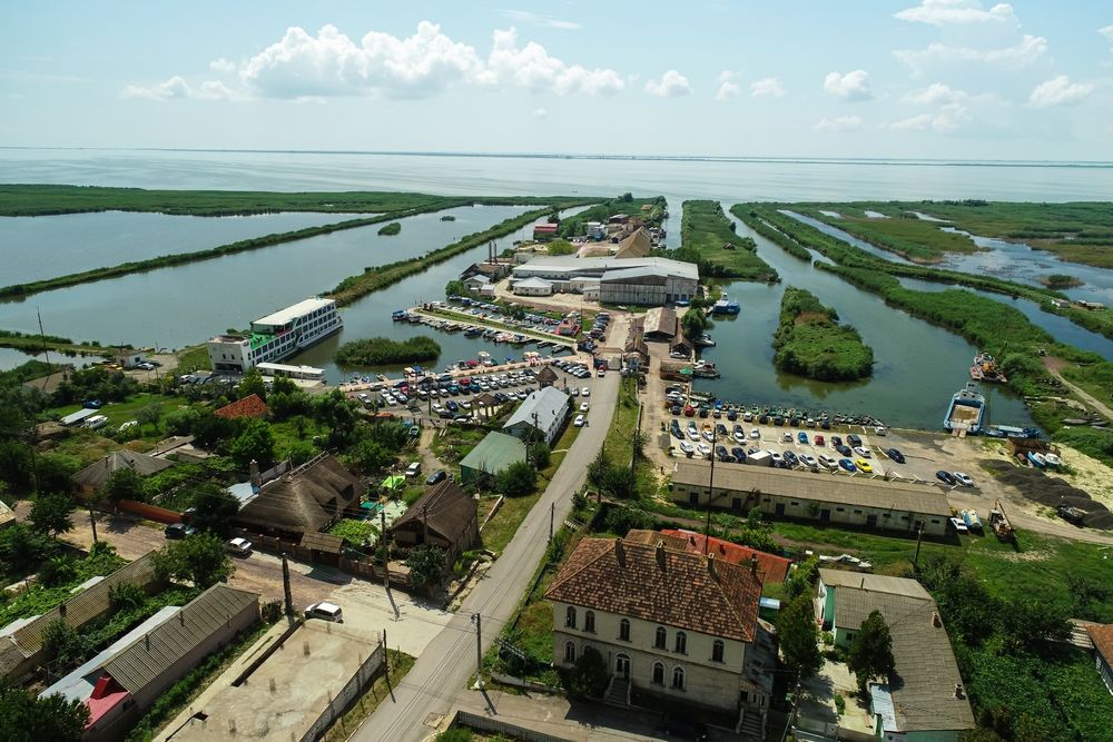 Imagine de ansamblu cu satul Jurilovca