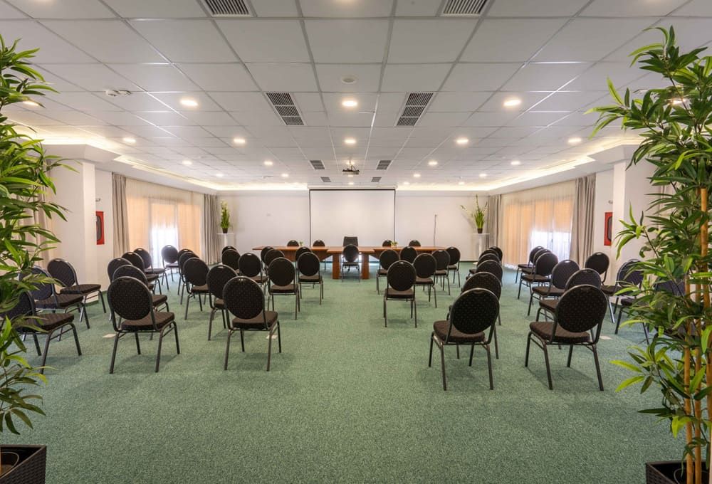 sala de evenimente business